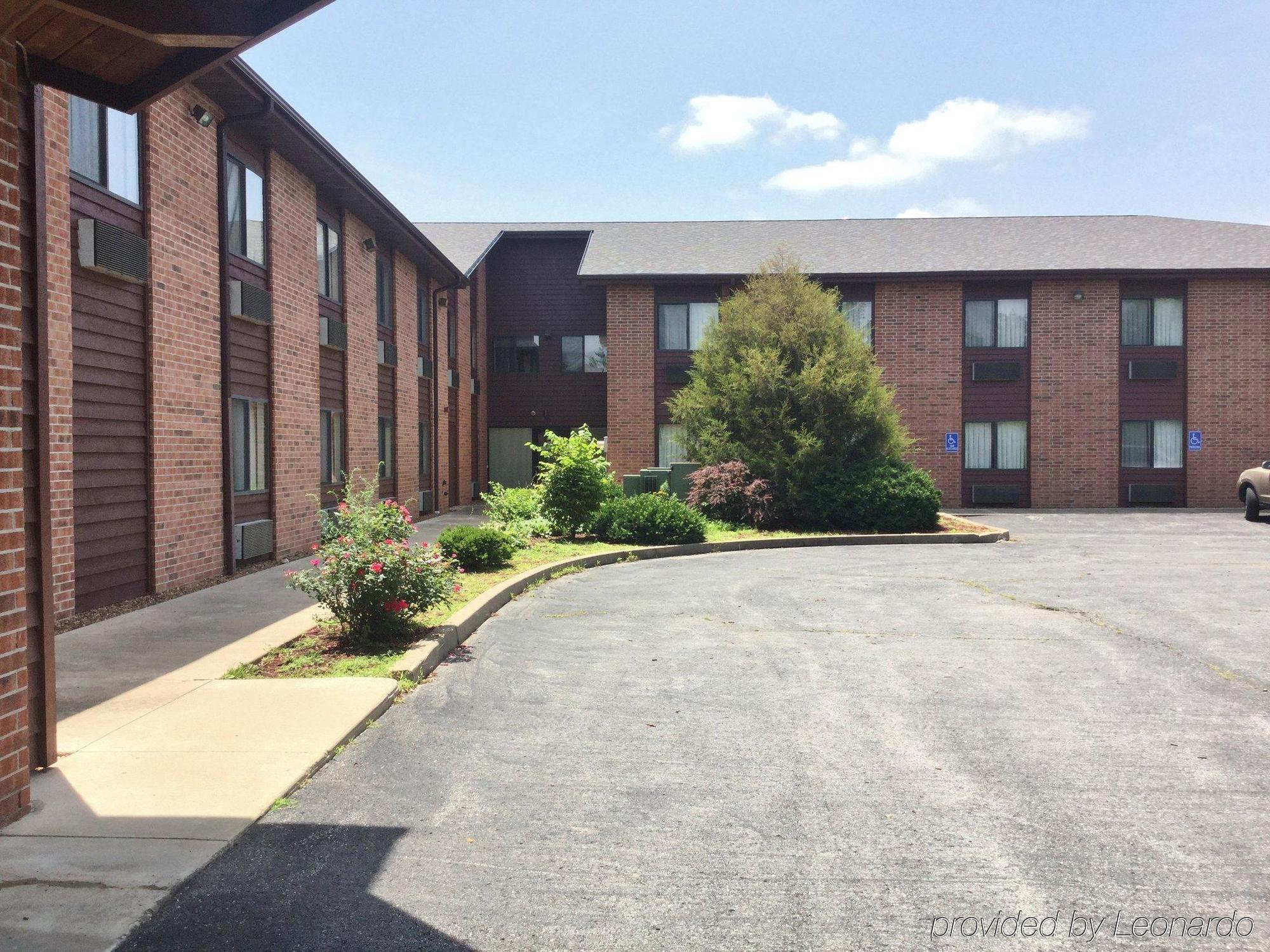 Amerihost Inn & Suites Fulton Dış mekan fotoğraf
