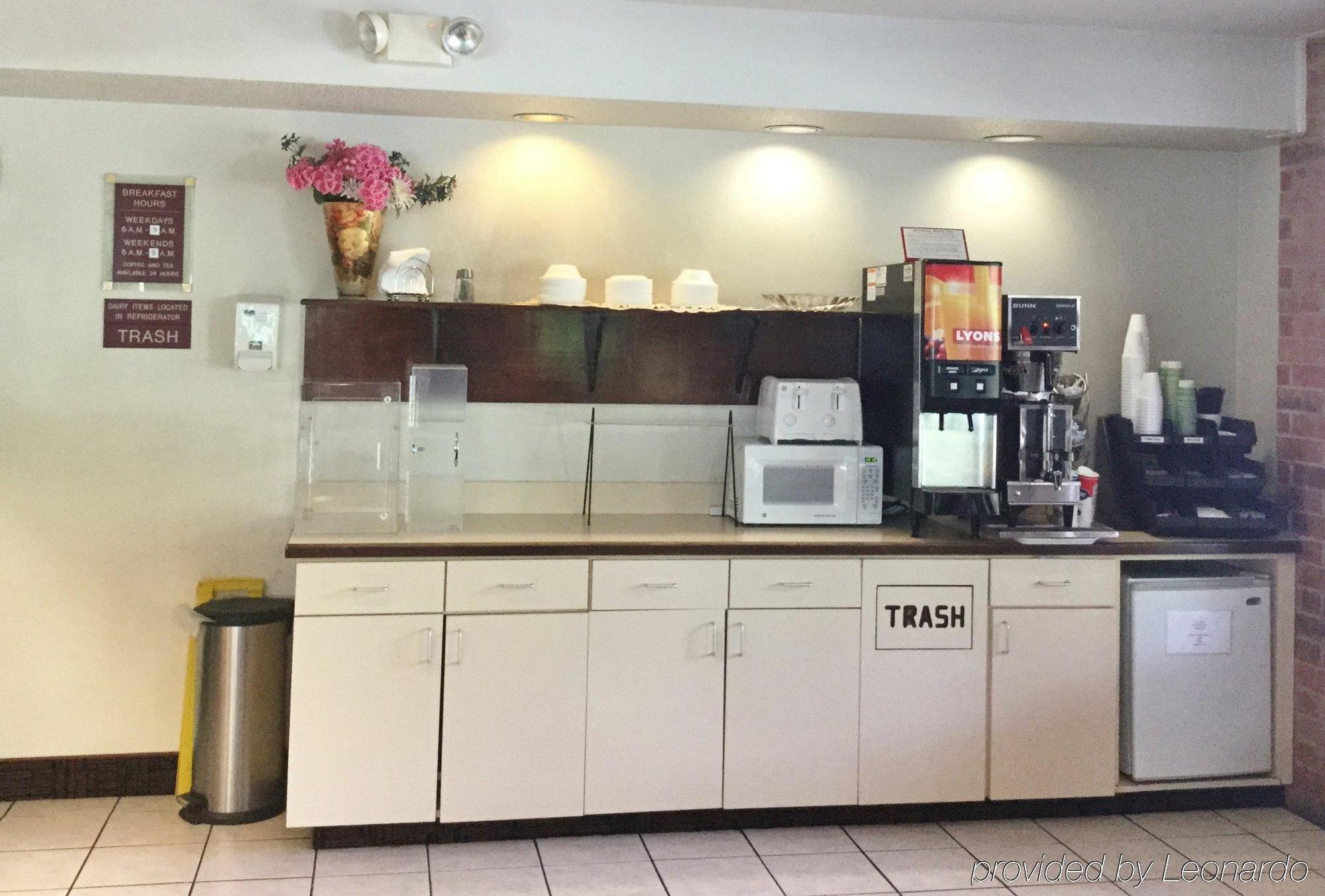 Amerihost Inn & Suites Fulton Dış mekan fotoğraf